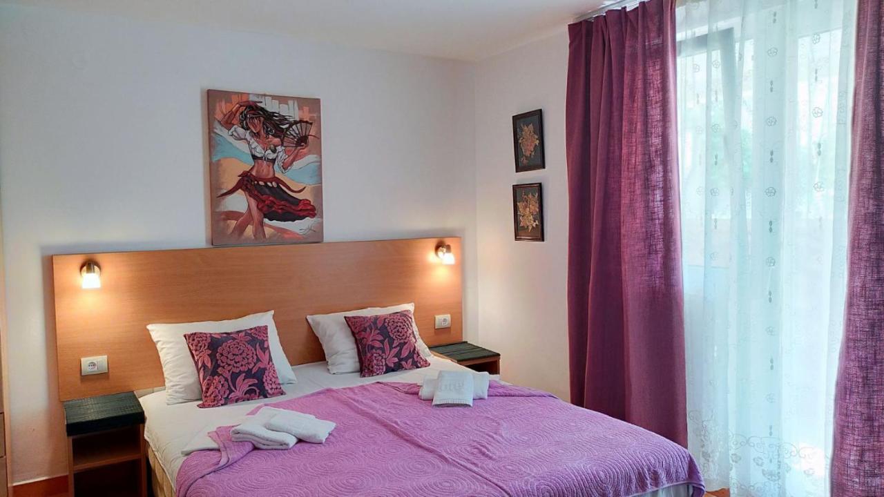 Guesthouse Tri Palme Becici  Exterior photo