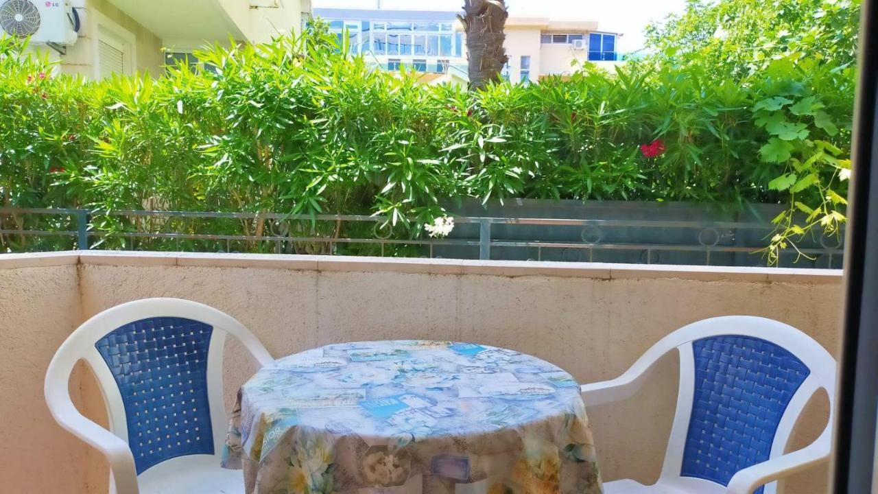 Guesthouse Tri Palme Becici  Exterior photo